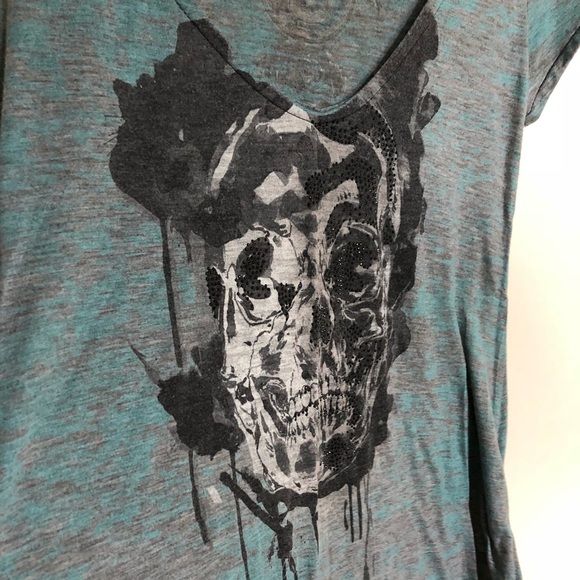 Crash n Burn Teal/Grey Skull V-Neck T-Shirt - Picture 3 of 7